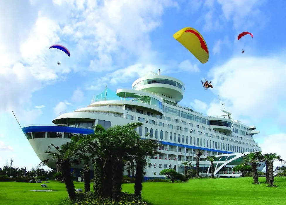 Sun Cruise Resort And Yacht-1